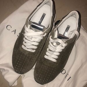 Cascadi sneakers - army green